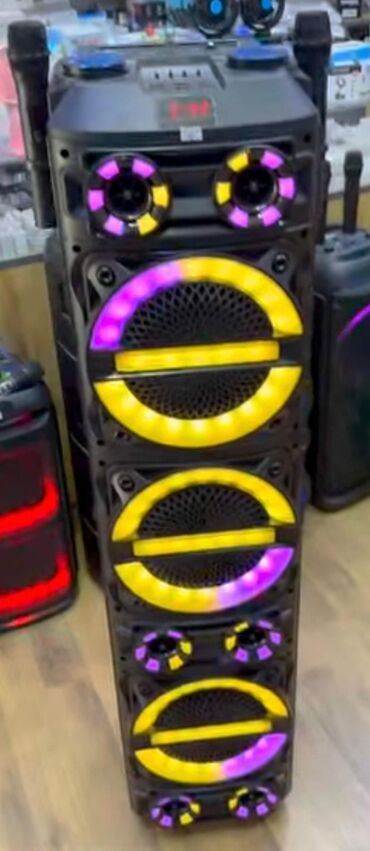 Digər restoran, kafe avadanlığı: Karaoke dinamik satılır . 2 3 defe islenib qutusu da var. 220 azn