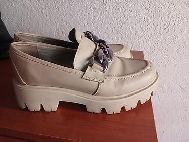 c.a.n.d.a collection: Ženske mokasine sa debelim đonom i lancem - Model: mokasine sa — 1