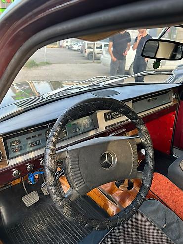 kohnə masinlar: QAZ 24 Volga: 2.4 l | 1975 il 64000 km Sedan — 10