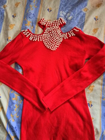 Kompleti: Ženska modna garderoba – set - Crni bodi sa volanima: off-shoulder — 12