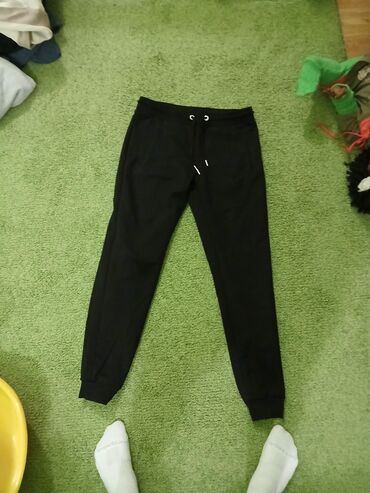 Trenerke: Komplet trenerki/pantalona za slobodno vreme – 4 para - Model 1 — 3