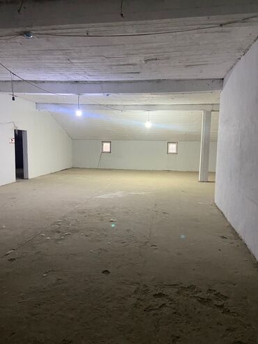 Anbar və emalatxanalar: KİRAYƏ/İCARƏYƏ VERİLİR:/istehsalat sahəsi olan mülk - Üçmərtəbəli, ağ — 11