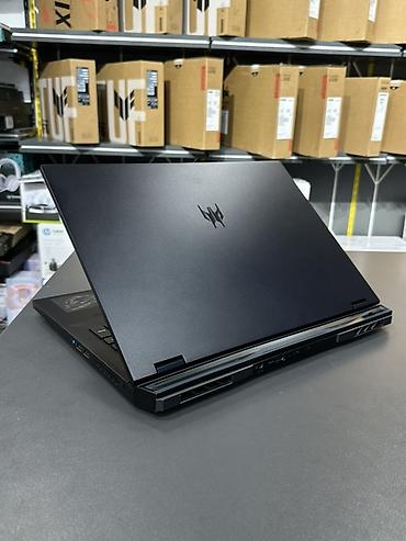 macbook pro m3 pro: Acer Predator Helios 18 Cpu: Intel core i9-14900HX RAM: 32 gb ddr5 — 4