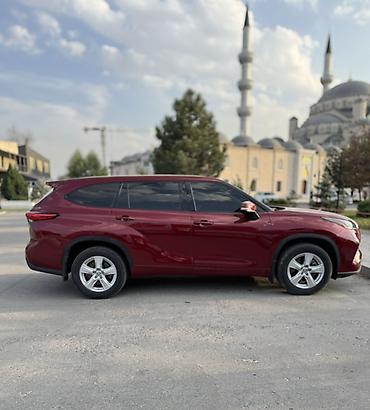 crv 2: Toyota Highlander: 2022 г., 2.5 л, Гибрид, Кроссовер — 8