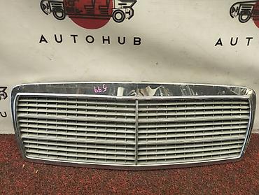 mers 3 2: Решетка радиатора Mercedes-Benz E-CLASS W210 3.2 104 1998 (б/у) — 1