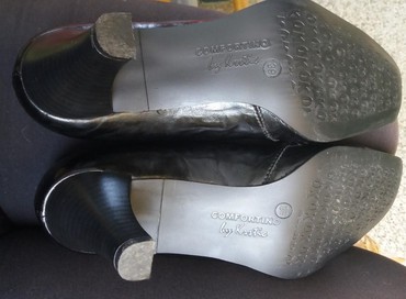 Salonke: Salonke, 39 — 8