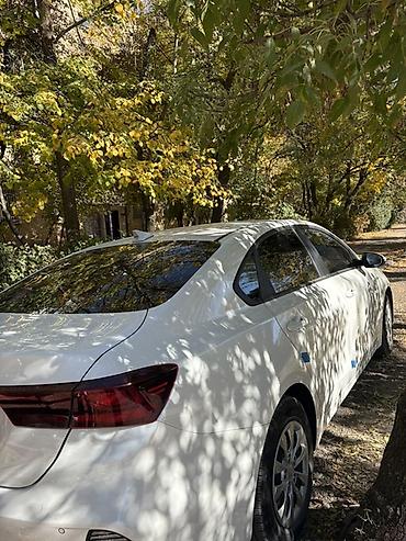 джили м9: Kia K3: 2022 г., Автомат, Бензин, Седан — 3