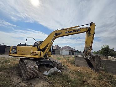 2 8: Экскаватор, Komatsu, 2017 г., Гусеничный — 2