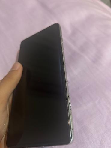 15 pro max qiymet: Telefon işləməsində heç bir problem yoxdu. Təkcə arxasında çat var heç — 2