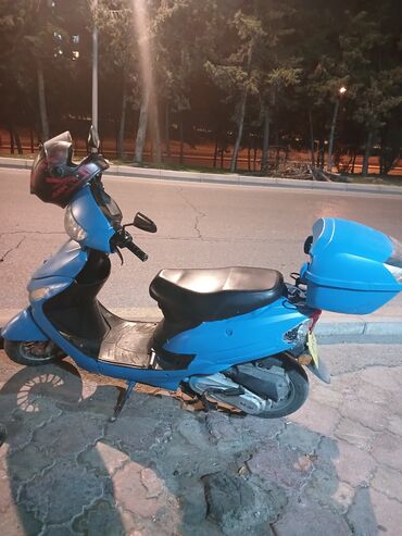 питбайк в баку купить: Şəhər içi istifadə üçün moped/skuter Xüsusiyyətlər: - Rəng: mavi -