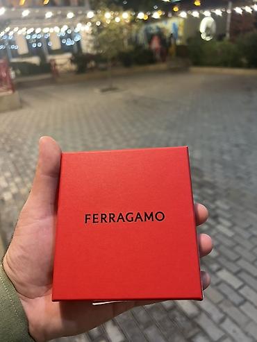topdan saat satisi: Ferragamo hədiyyə qutusu və paket - Brend: Ferragamo - Dəst: qırmızı — 2