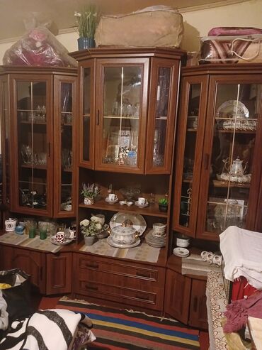 Qonaq otağı dəstləri: İşlənmiş, Kredit yoxdur — 1