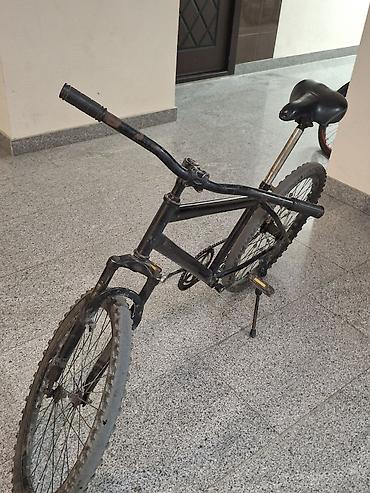 Şəhər velosipedləri: Şəhər və yüngül off-road sürüşləri üçün sadə velosiped — 3