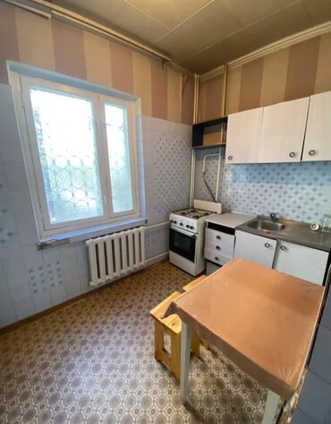 срочно продается квартира: 1 комната, 34 м², 105 серия, 2 этаж
