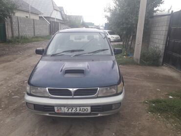 Mitsubishi: Mitsubishi Chariot: 1996 г., 2 л, Автомат, Газ, Минивэн