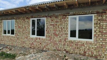 Межкомнатные двери: Предлагается к продаже уютный, строящийся дом из кирпича. Наружные