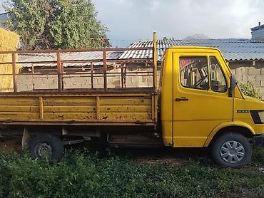 tekken 300: Mercedes-Benz 208D — бортовой малотоннажный грузовик с объемом 2.3 с — 4