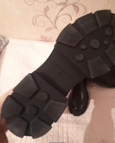 Çəkmələr: Uzunboğaz, Ölçü: 39, rəng - Qara, Yeni -da lalafo.az — 12 Çəkmələr: Uzunboğaz, Ölçü: 39, rəng - Qara, Yeni — 12