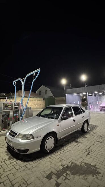 Daewoo: Daewoo Nexia: 2008 г., 1.6 л, Механика, Бензин, Седан