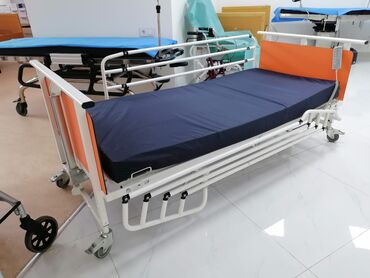 qanli qol sekilleri: Yataq xesteleri uchun tibbi charpayilar; yataq xəstələri üçün hər bir