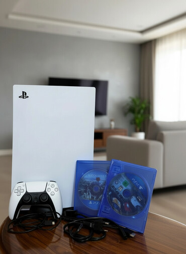 PS5 (Sony PlayStation 5): Məhsul: Sony PlayStation 5 (diskli versiya) Paketə daxildir: - PS5 — 1