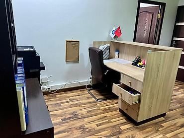 Коммерческая недвижимость: İcarəyə verilir 3 otaqlı ofis 90 m², Nəriman Nərimanov m. Daha 7 — 6