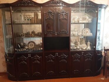 membran qapılar: İşlənmiş, Açılan, 6 qapı Düz dolab, Servant, Malayziya
