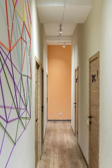 hostel osh: Сдается готовый хостел в центре города (угол Исанова/Токтогула) с — 2