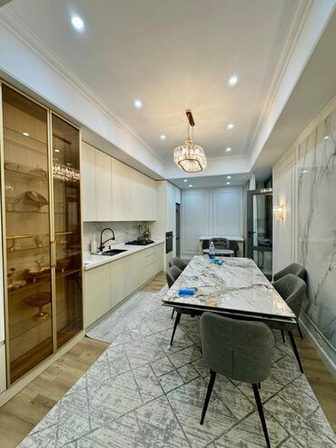 Продажа квартир: 4 комнаты, 165 м², 10 этаж