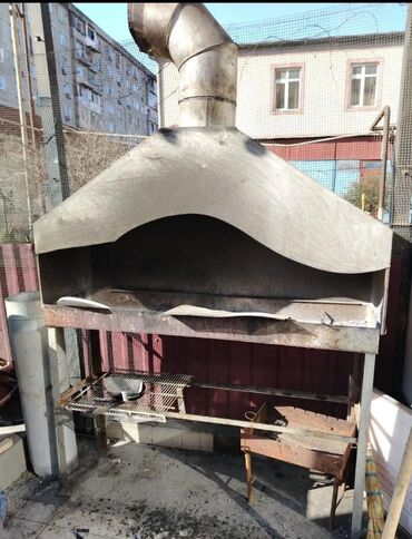 manqal aparati: Gunka88 Manqal satılır qalın dəmirdən yığılıb ölçü 1.70 Qiymət 450