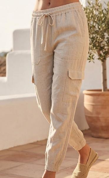 exterra pantalone zenske: Ženske cargo pantalone od laganog platna u bež nijansi. - Kroj — 1