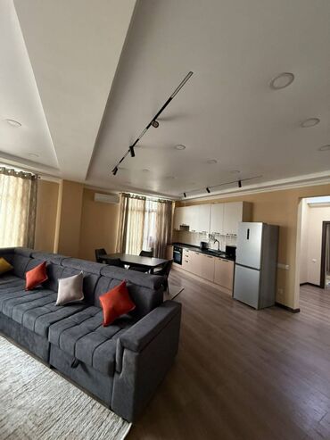 квартира студия с панорамными окнами: 3 комнаты, 94 м², Элитка, 10 этаж, Евроремонт