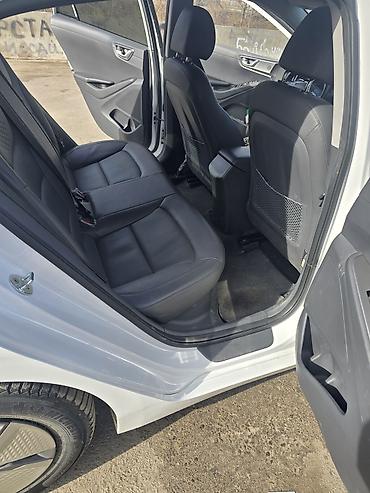 хендай ионик: Hyundai Ioniq: 2020 г., 1.6 л, Гибрид, Лифтбек — 6