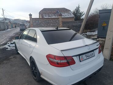 Mercedes-Benz: Mercedes-Benz E-Class: 2012 г., 1.8 л, Автомат, Бензин, Седан at lalafo.kg — 5 Mercedes-Benz: Mercedes-Benz E-Class: 2012 г., 1.8 л, Автомат, Бензин, Седан — 5