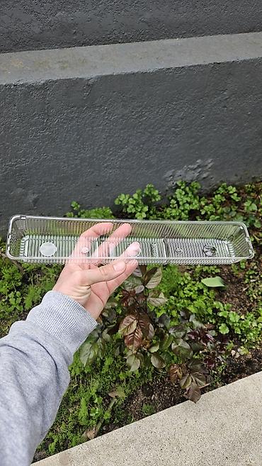 Tullantı qabları: Suşi və şirniyyat qoymaq üçün plastik qablar. 25 karobkadı. Hamısı — 2