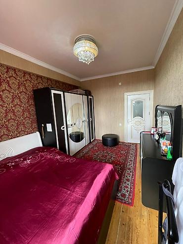 Mənzillər: Yeni Yasamal, 3 otaqlı, Yeni tikili, m. İnşaatçılar, 120 kv. m — 6