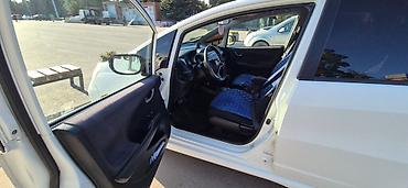 gac m6: Honda Fit: 2010 г., 1.5 л, Автомат, Бензин, Хэтчбэк — 7