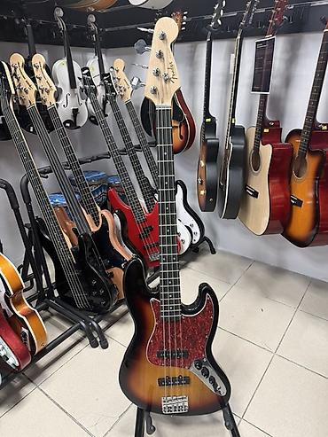 фанко: Электрическая бас‑гитара типа Jazz Bass (4 струны) - Классический — 1