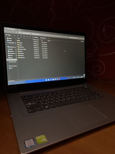 Фото и видео техника: Lenovo i5-8250U Состояние 7.5 из 10 Ноутбук подойдёт Для работы,учебы