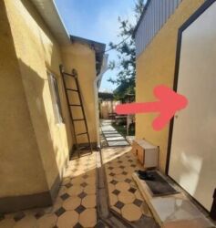 рабочый городок дом: 40 кв. м, 2 бөлмө, Забор, тосулган, Жертөлө, ороо