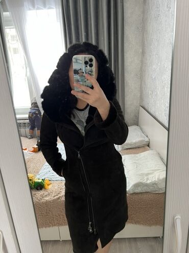 женские пиджаки жакеты: Дублёнка, Тизеден, Капюшону бар