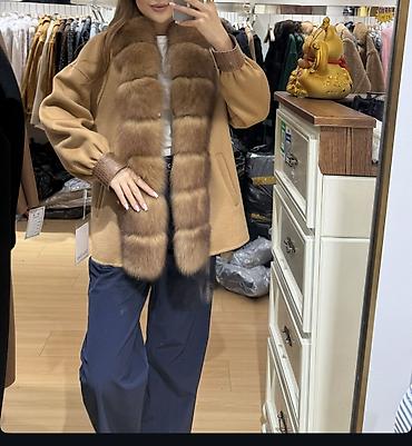 один владелиц: Полупальто MaxMara. Ворот натуральный писец 100% кашемир. Без подклада — 2