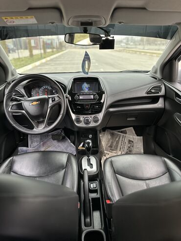 Chevrolet: Chevrolet Spark: 2017 г., 1 л, Автомат, Бензин, Хэтчбэк — 4