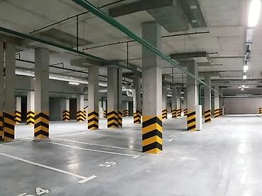 гараж улан: 🚗 Продаётся машинно еместо в Немецком квартале, Бишкек Продаётся — 1
