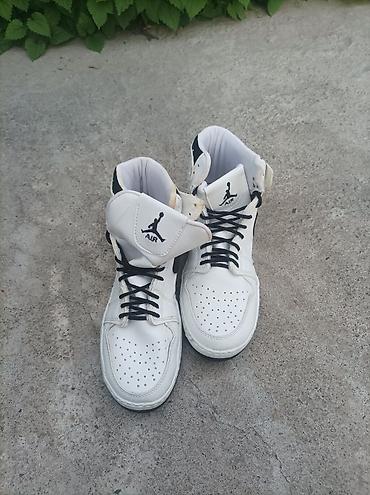 джордан 1: Мужские кроссовки, 37, 40, Nike, Б/у, цвет - Белый, Самовывоз, Платная доставка — 6