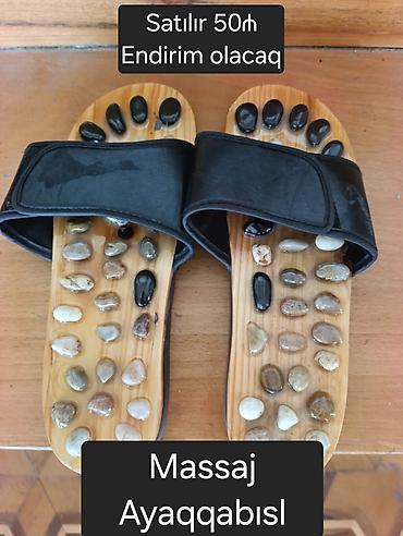ev ayaqqabisi: Massaj ayaqqabısı - Taxta altlıq üzərində təbii daş masaj nöqtələri - — 1