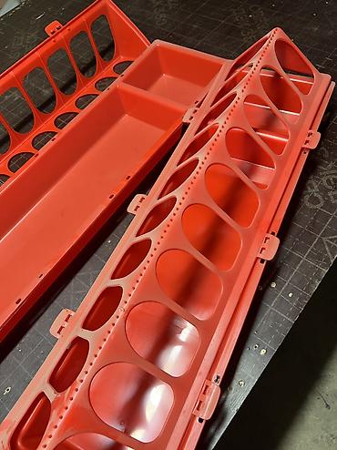 Зоотовары: Продаю кормушки для кур индюков цена 350сом at lalafo.kg — 3 Зоотовары: Продаю кормушки для кур индюков цена 350сом — 3