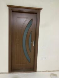 Döşəmə: Taxta qapı – şüşə dekorlu, modern dizayn 3 ədəddir bniri 150 manatdan lalafo.az -da Döşəmə: Taxta qapı – şüşə dekorlu, modern dizayn 3 ədəddir bniri 150 manatdan