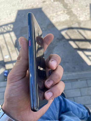 телефон fly fs502 cirrus 1: Xiaomi Mi 9T, цвет - Черный, 
 Отпечаток пальца — 2