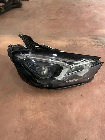 w202 donmə: Sağ, Yaxın və uzaq vuran işıqlar Mercedes-Benz, 2021 il, Orijinal, Almaniya, İşlənmiş — 2